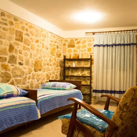 Holiday home Titinica Murter